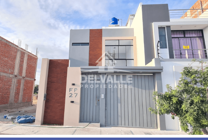 VENTA DE CASA DE ESTRENO EN URB  BOULEVARD PARK PLAZA - PIURA